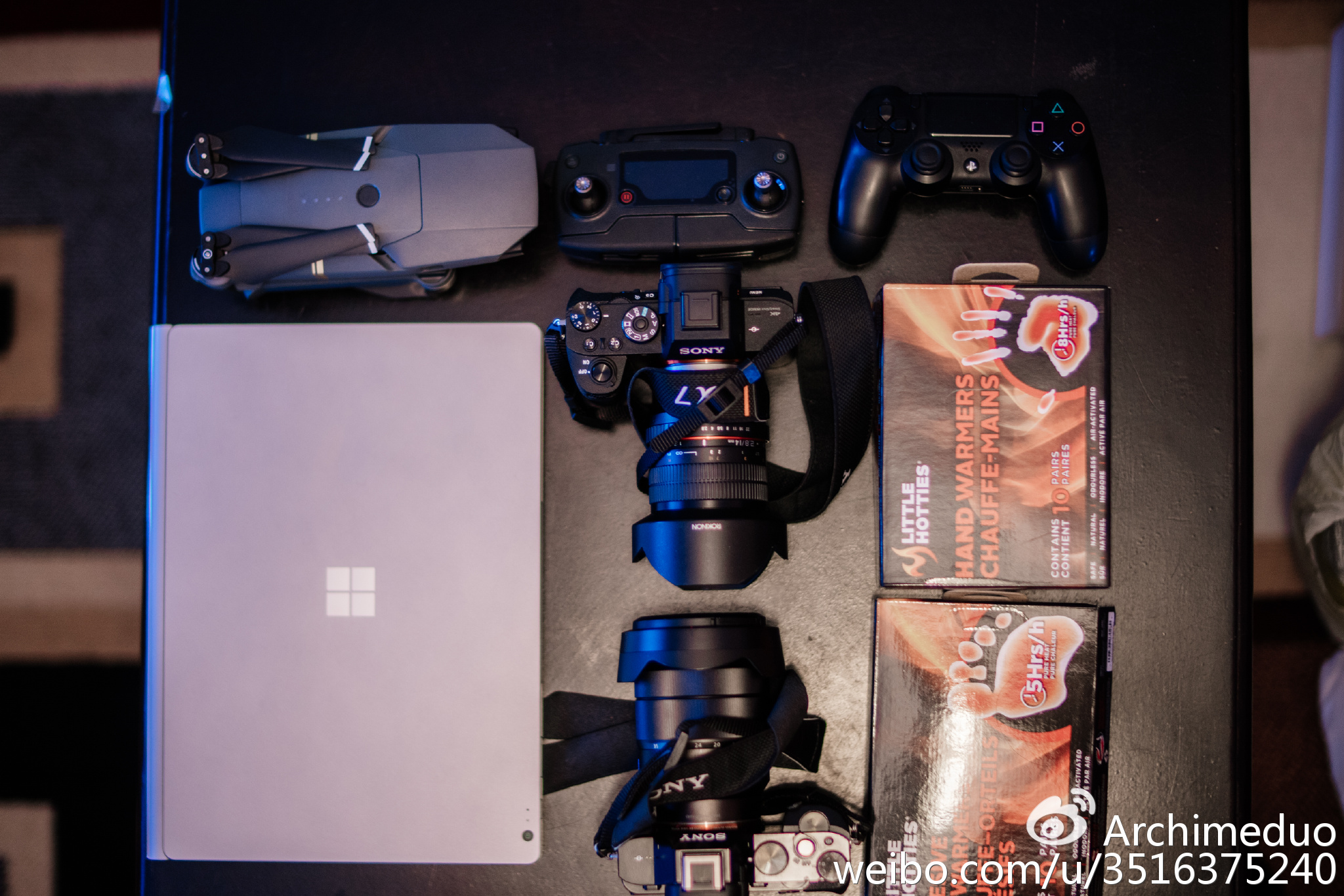 极光拍摄硬货，一台索尼A7R2、两台A7，大疆Mavic，SurfaceBook，PS4以及暖宝宝